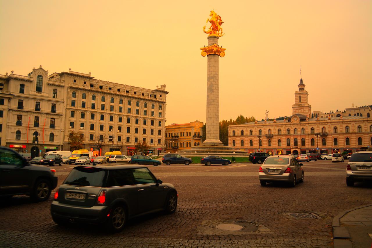 All Seasons Hotel On Freedom Square Tiflis Exterior foto