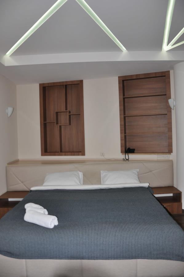 All Seasons Hotel On Freedom Square Tiflis Exterior foto