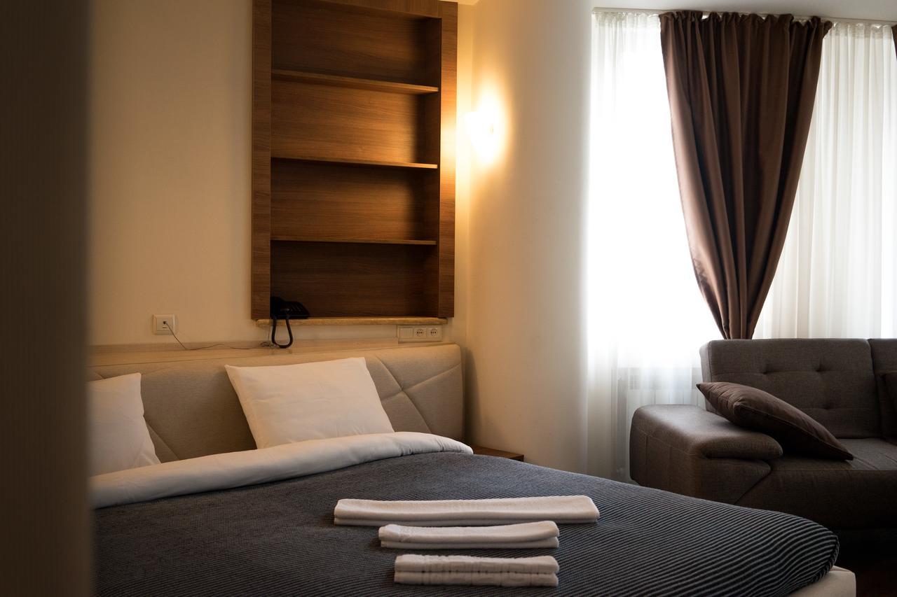 All Seasons Hotel On Freedom Square Tiflis Exterior foto